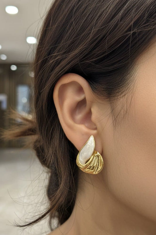 Pearl Shell Gold Stud Earrings – Elegant Designer Earrings for Women